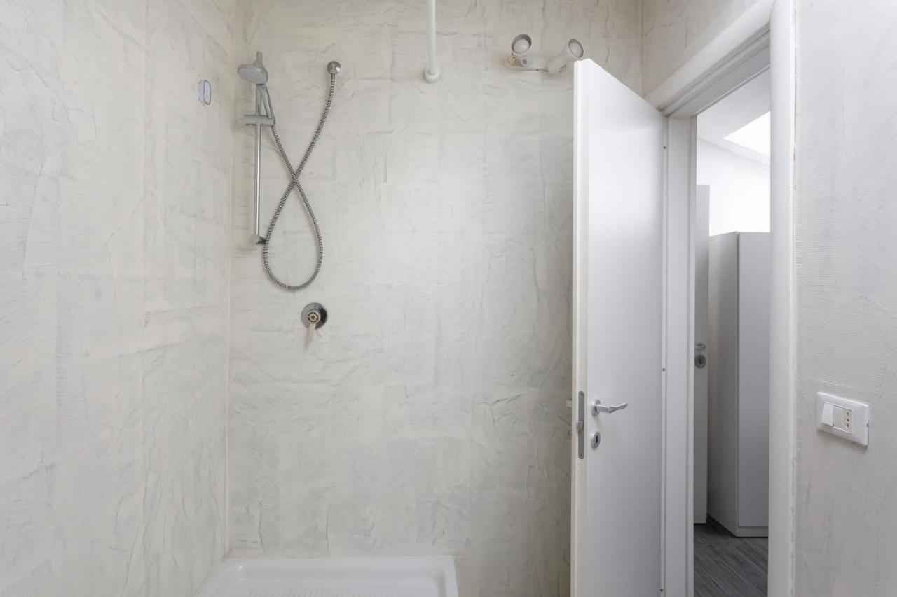 ميلان 2 Bedroom 2 Bathroom Apt - Duomo 1 المظهر الخارجي الصورة